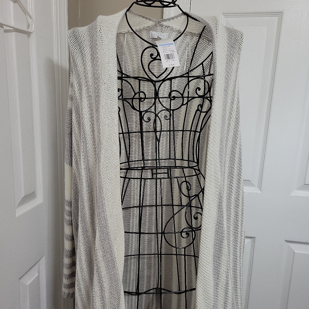 New Directions Size 2x Long Sleeve Cardigan.  Beige w/ gray.